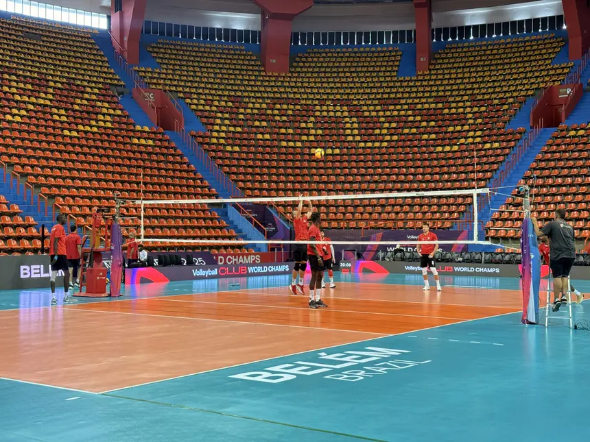 Mangueirinho recebe treinos oficiais das equipes do Mundial de Clubes de Vôlei Masculino