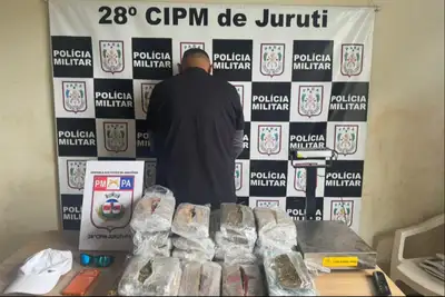 notícia: Polícia Militar apreende 22 kg de skunk e efetua prisão por tráfico de drogas, em Juruti