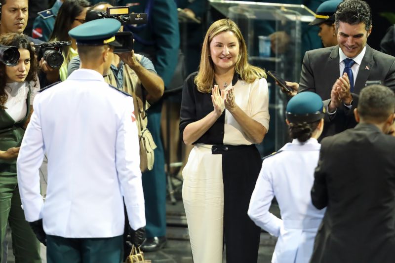 Galeria: Vice Governadora participa da formatura do curso de formação de oficiais da Polícia Militar