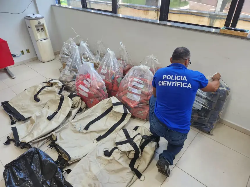 Polícia Científica pericia mais de 300 kg de drogas apreendidas em Ananindeua