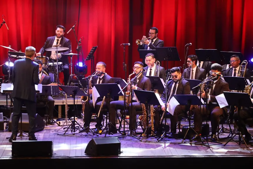Amazônia Jazz Band realiza espetáculo na UsiPaz Abaetetuba com repertório diverso