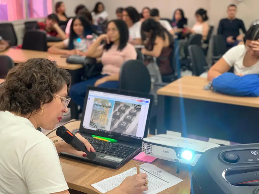 Alta procura leva Fundação ParáPaz a ampliar curso de inglês voltado à COP30