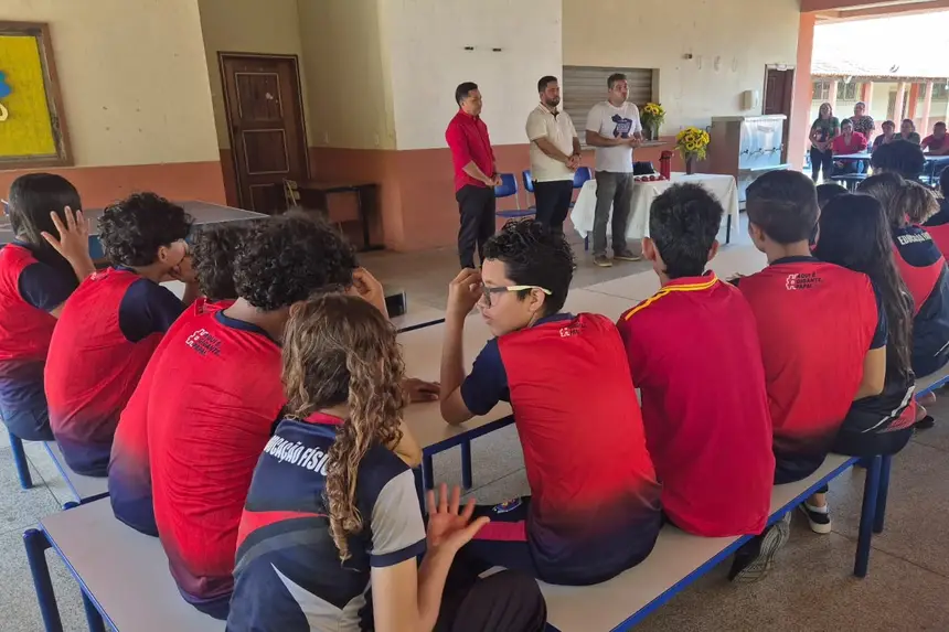 Seduc visita escolas gerenciadas pela DRE de Monte Alegre, no oeste paraense
