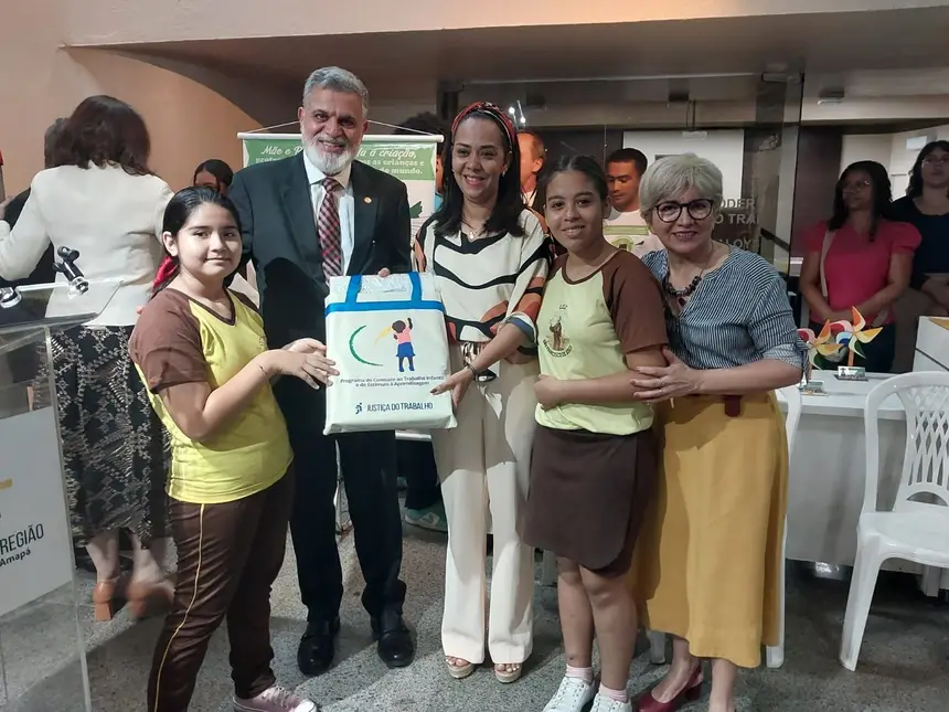 Alunos da Escola São Francisco, em Belém, ganham prêmio de luta contra trabalho infantil