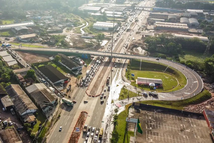 Retorno do feriado prolongado registra tráfego intenso na BR-316, neste domingo (4)