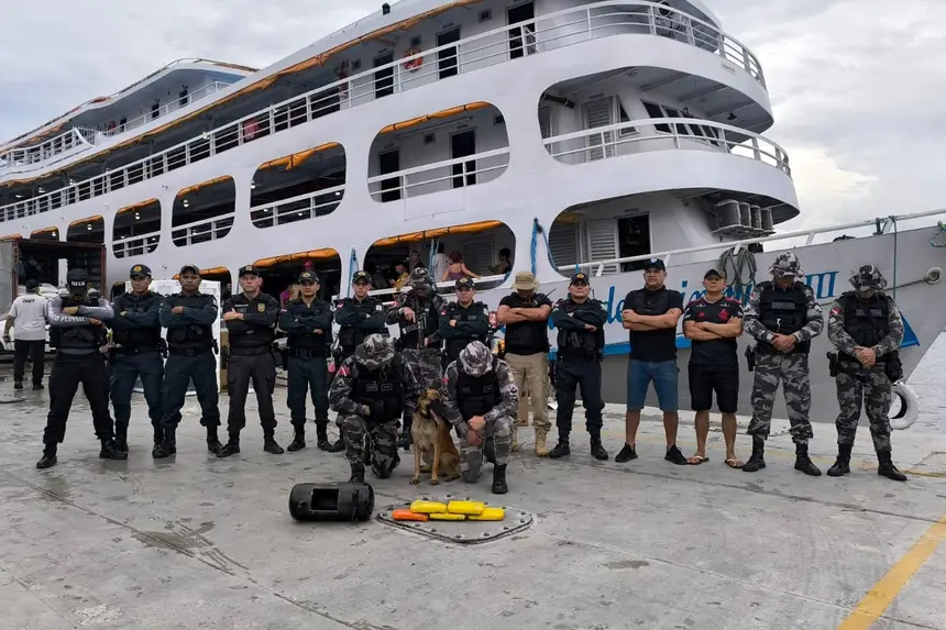 Base Fluvial Candiru apreende cerca de 5 quilos de skunk em fiscalização em Oriximiná