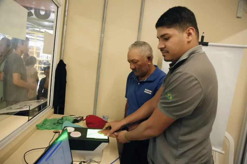 Iasep leva assistência ao segurado durante ação "Educação Por Todo o Pará" em Abaetetuba