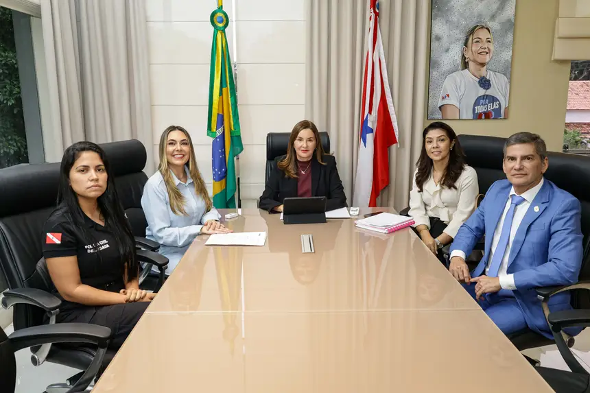 Governo do Estado trata sobre ações de proteção à mulher e de combate à violência de gênero e ao feminicídio