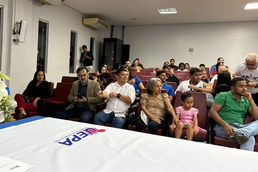 Universidade do Estado do Pará certifica 34 novos especialistas em transtornos do espectro autista no município de Parauapebas