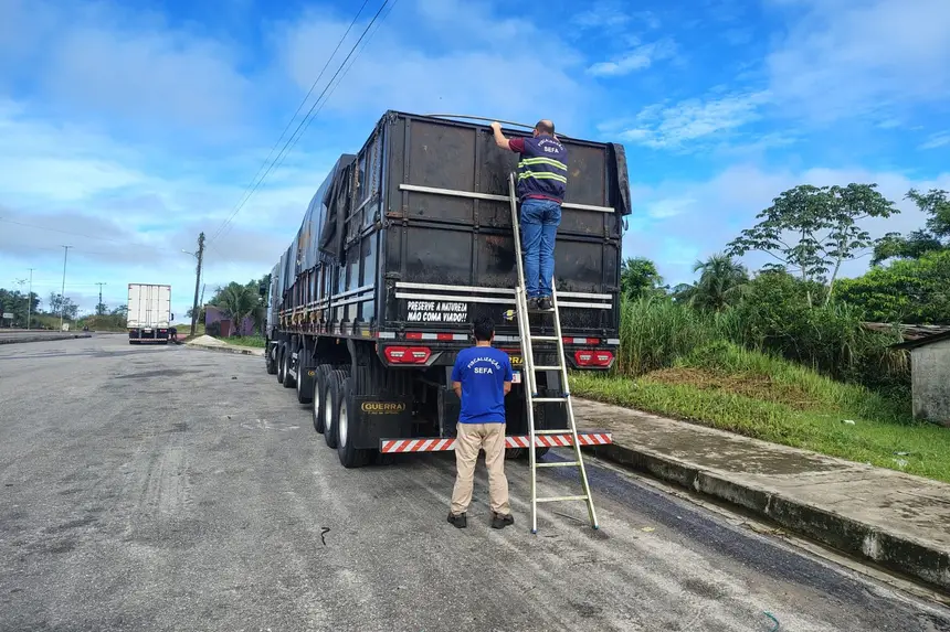 Sefa apreende 120 mil garrafas de cerveja, equipamentos de academia e perfis de gesso