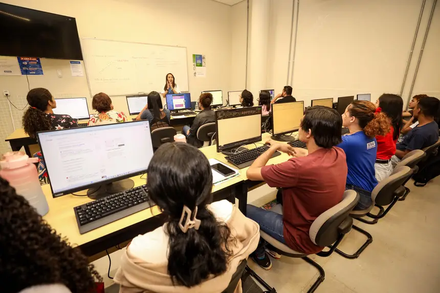 Pará lidera inserção de jovens no mercado de trabalho na região Norte