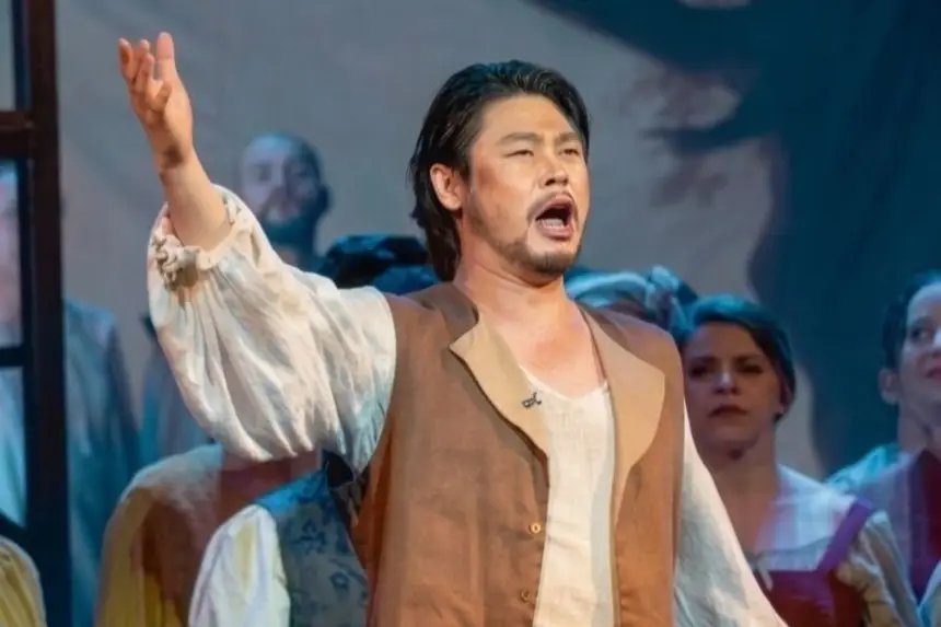 Barítono sul-coreano Sunu Sun se apresenta, pela primeira vez, no Theatro da Paz neste sábado, 23