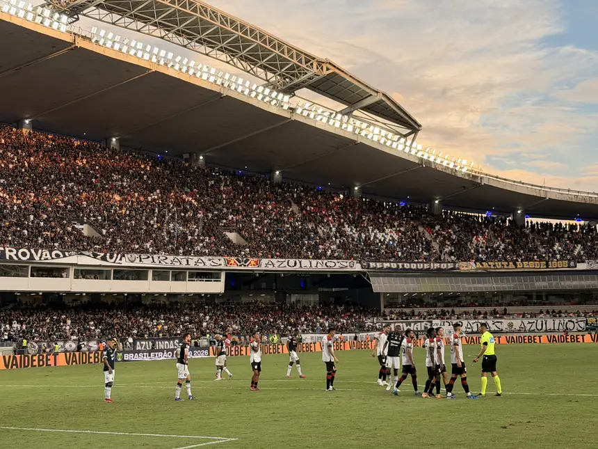 Mangueirão recebe mais de 25 mil torcedores em partida entre Remo e Athletico-PR pela Série A