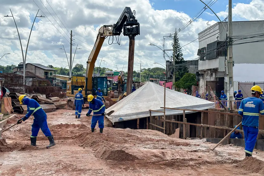 Interdição na Av. João Paulo II permite avanço das obras do novo viaduto