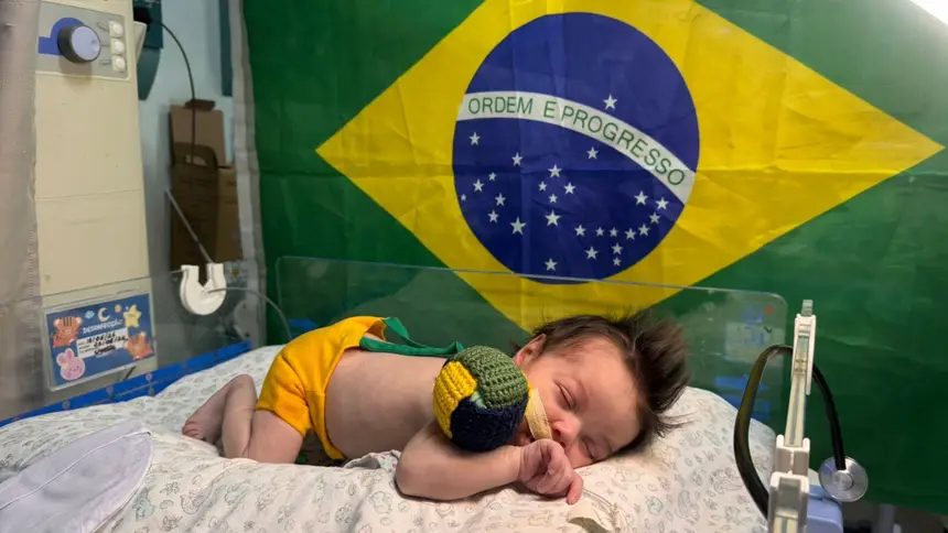 Bebês entram em clima de Copa do Mundo no Hospital Regional de Marabá