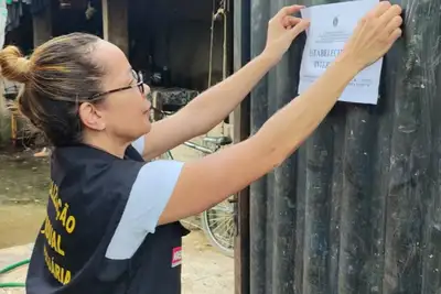 notícia: Operação integrada fecha abatedouros clandestinos e apreende carne imprópria em Paragominas