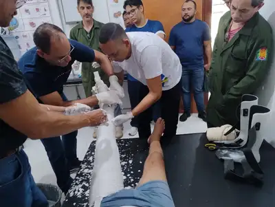 notícia: Curso na Uepa capacita técnicos em órteses e próteses para o SUS